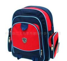 潮流风向标 校园必备箱包图鉴